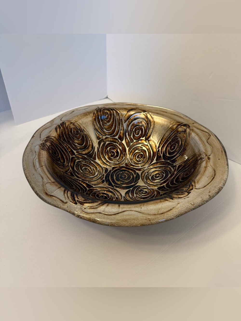 Vintage Rose Art Glass Decorative Centerpiece Bowl – Metallic Bronze Gold 12.75”